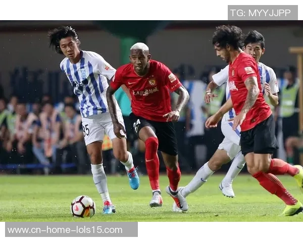 2020年富力与恒大激战回顾球迷热议精彩瞬间与赛后分析